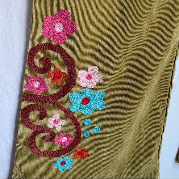Lipstikgirls Corduroy Lime Green floral Embroidered Pants size 8 - Picture 3 of 10